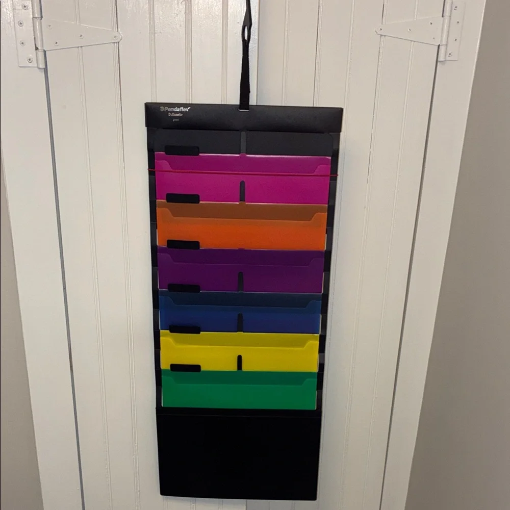 Pendaflex 6 Multicolor Hanging File Folders with Carry Case To Store Files